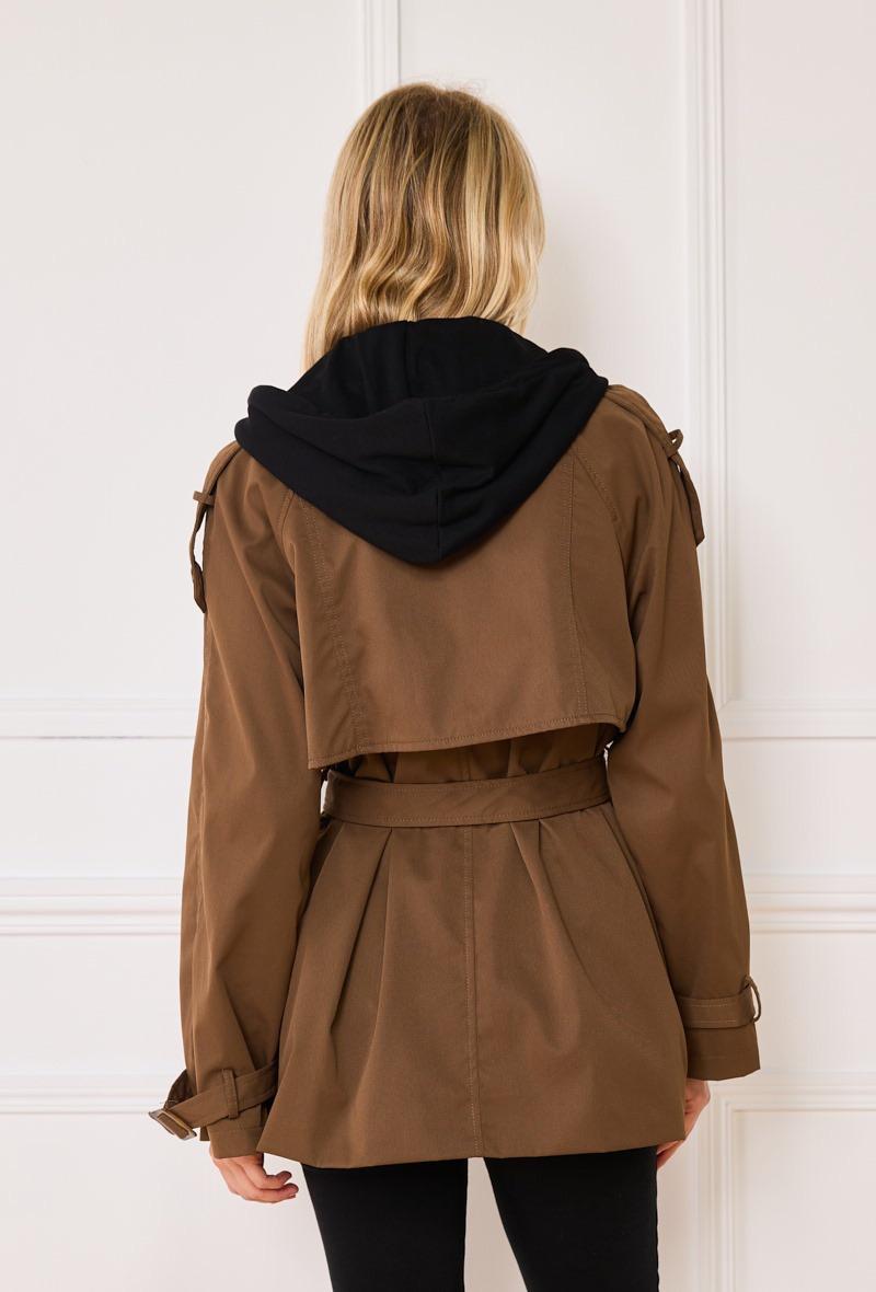 The coffee trenchcoat