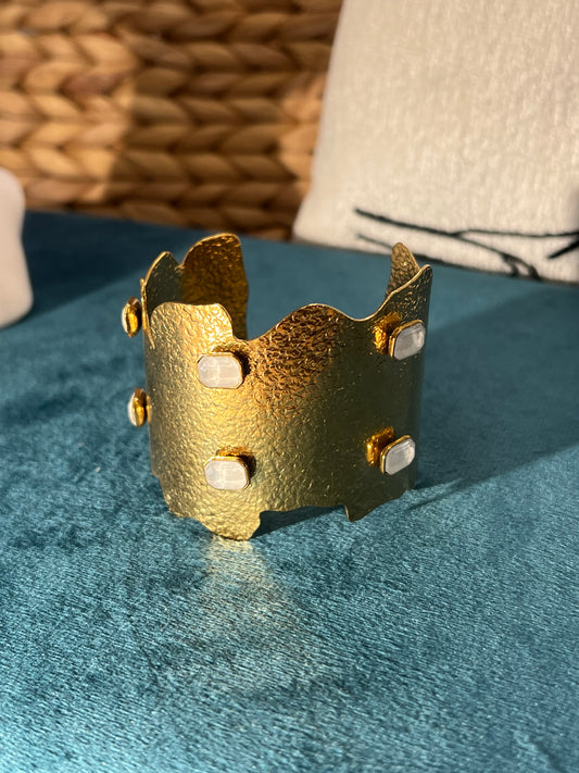 The white cuff