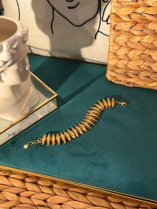 The bracelet
