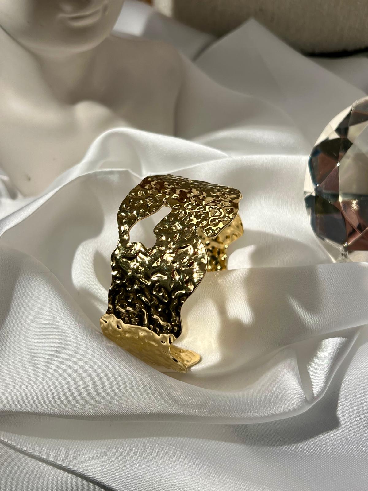 Small hammered cuff